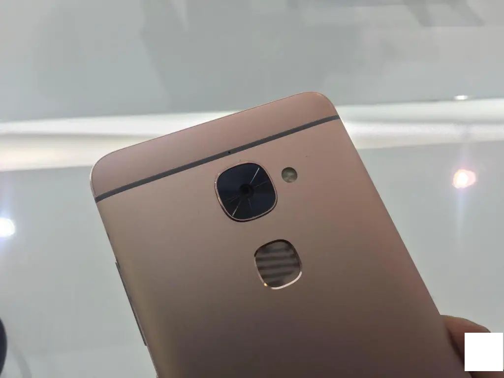 LeEco Le 2 和 Le 2 Pro 常见问题问答，优点，缺点，用户咨询及回答