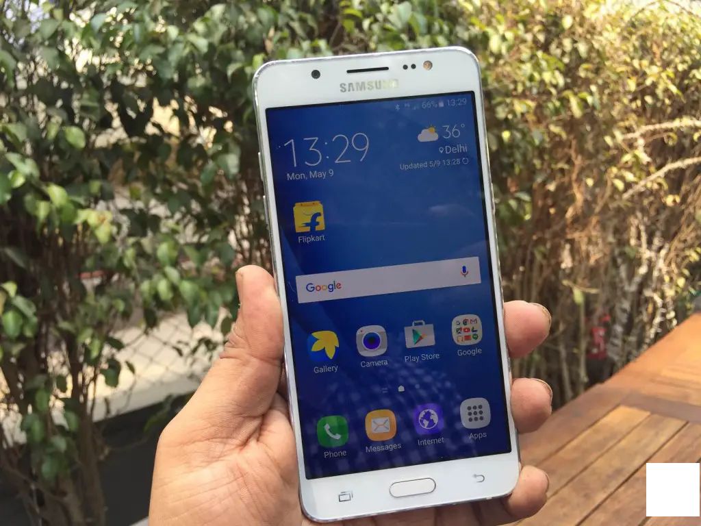 三星Galaxy J5（2016）开箱，游戏和基准测试