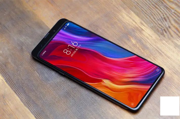 小米Mi Mix 3在视频中泄露，采用无边框设计